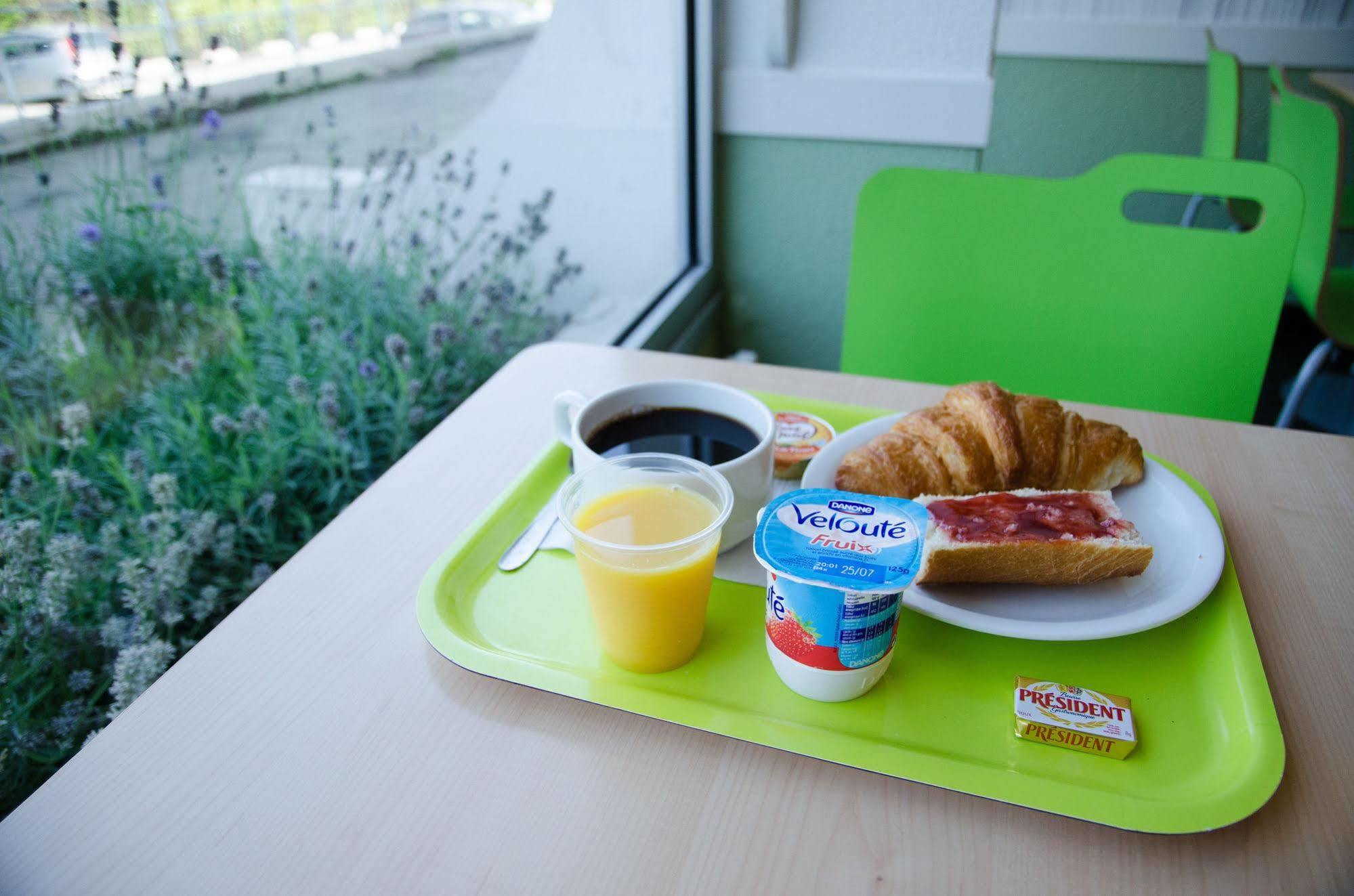 Ibis Budget Aeroport Le Bourget Garonor Le Blanc-Mesnil Exterior foto