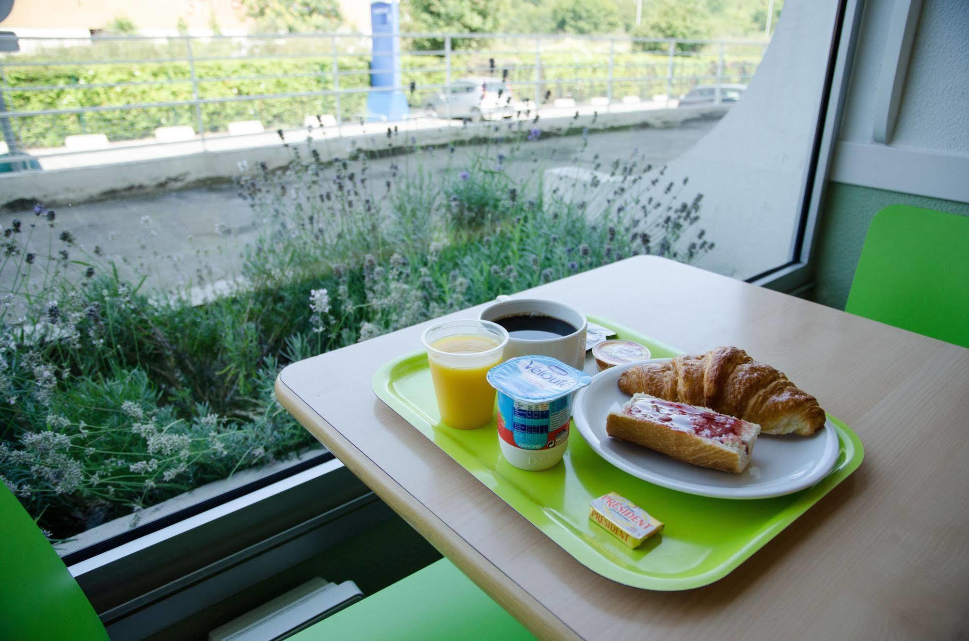 Ibis Budget Aeroport Le Bourget Garonor Le Blanc-Mesnil Exterior foto