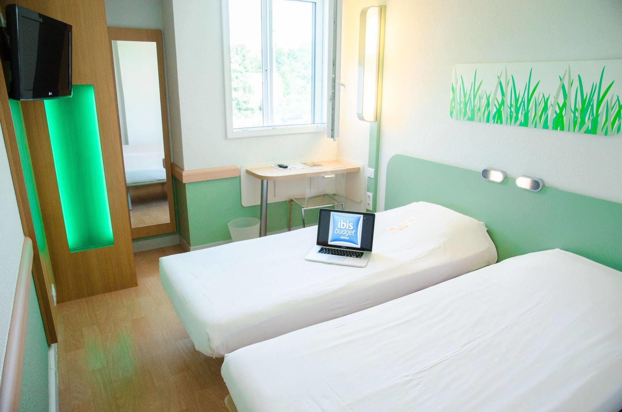 Ibis Budget Aeroport Le Bourget Garonor Le Blanc-Mesnil Exterior foto