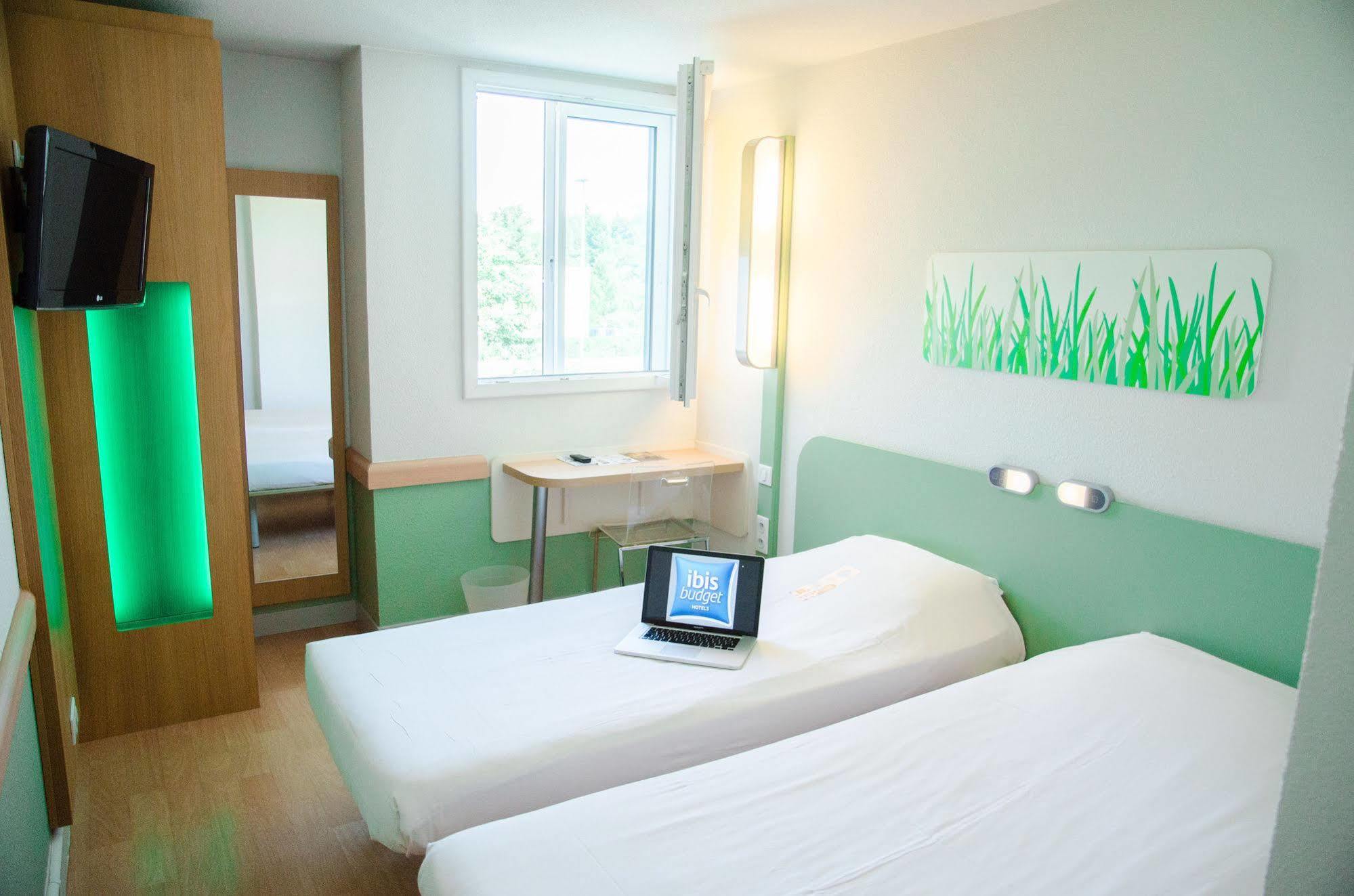 Ibis Budget Aeroport Le Bourget Garonor Le Blanc-Mesnil Exterior foto